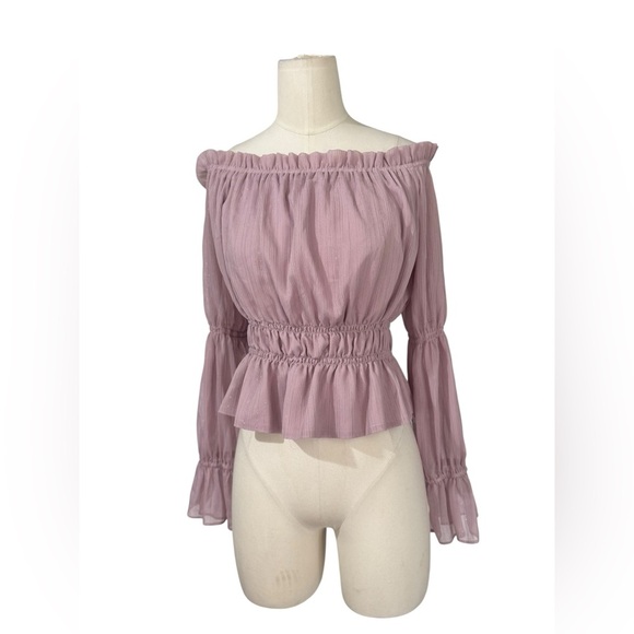LEYDEN - Off-Shoulder Lilac  Top - Picture 2 of 6